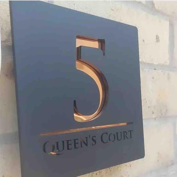Photo 2 : Apt 2 - Queens Court