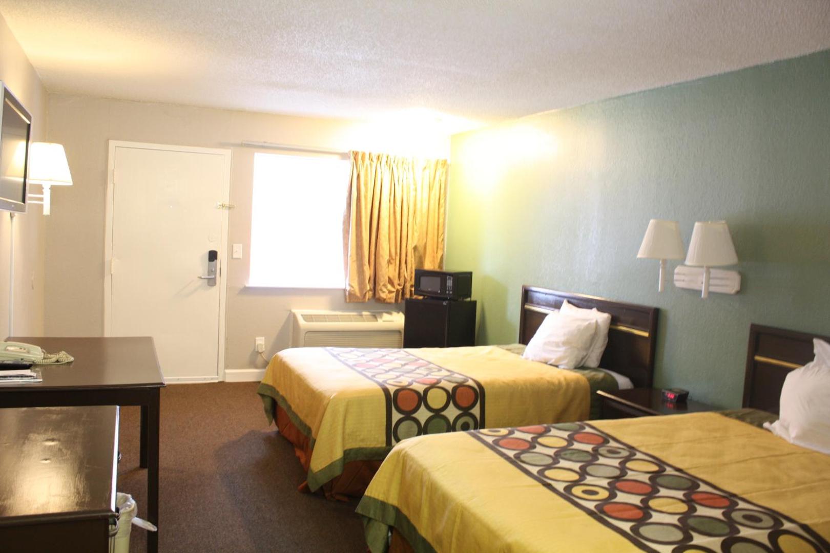Foto 8: Super 8 by Wyndham Durham/University Area NC
