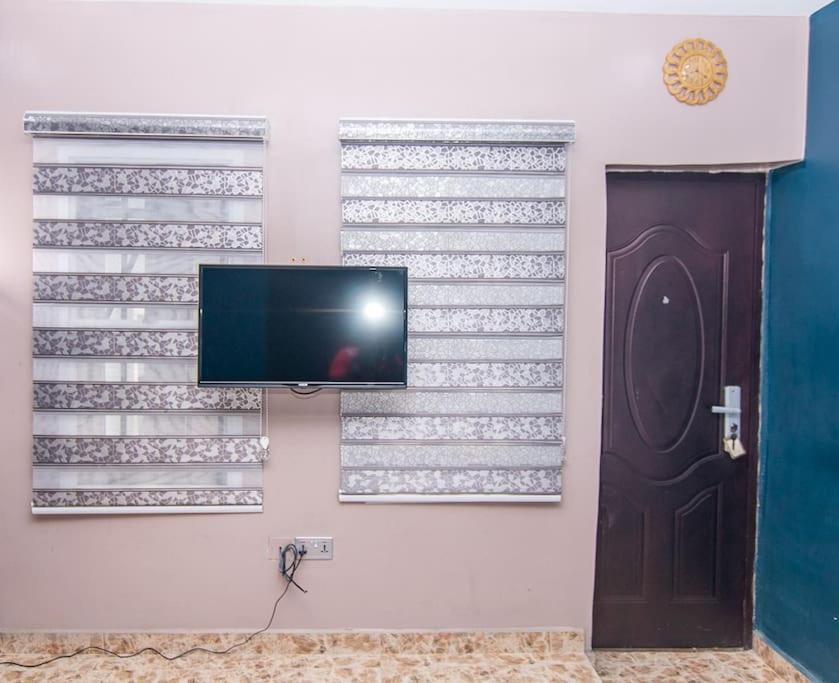 Φωτογραφία 10: Spacious & Homely 3BR Serviced Flat in Ogudu, Lagos - with less than 20min drive to/fro the International Airport