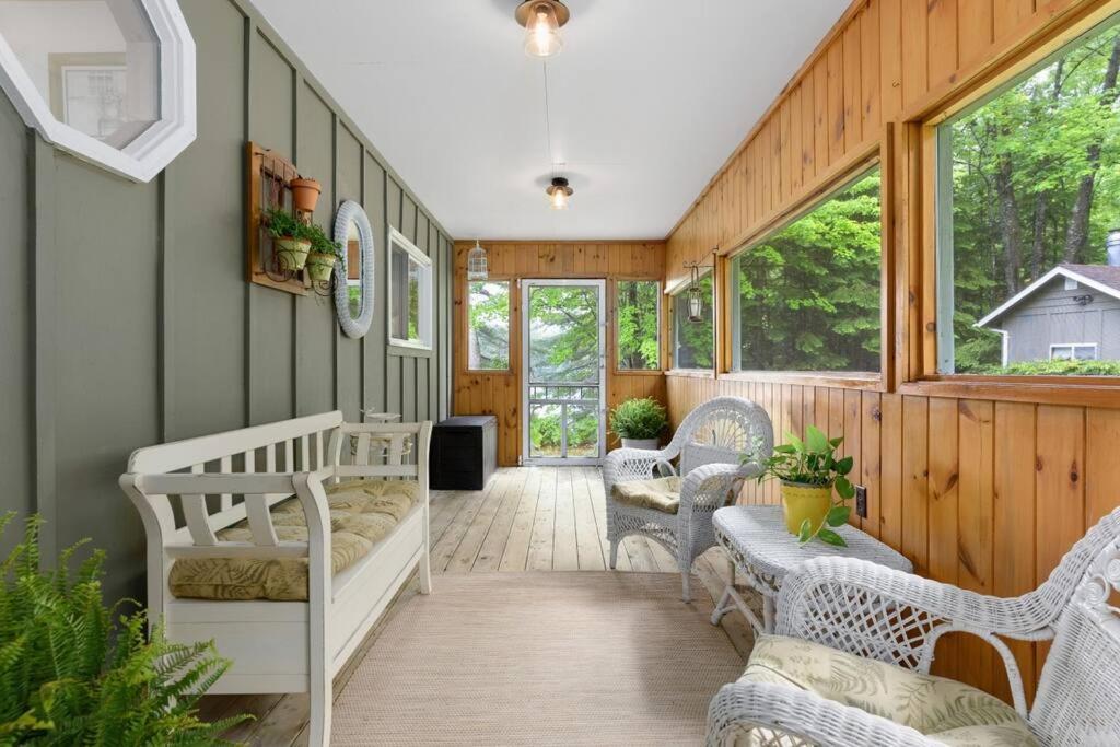 Fotografie 7: Bear Essentials Hideaway