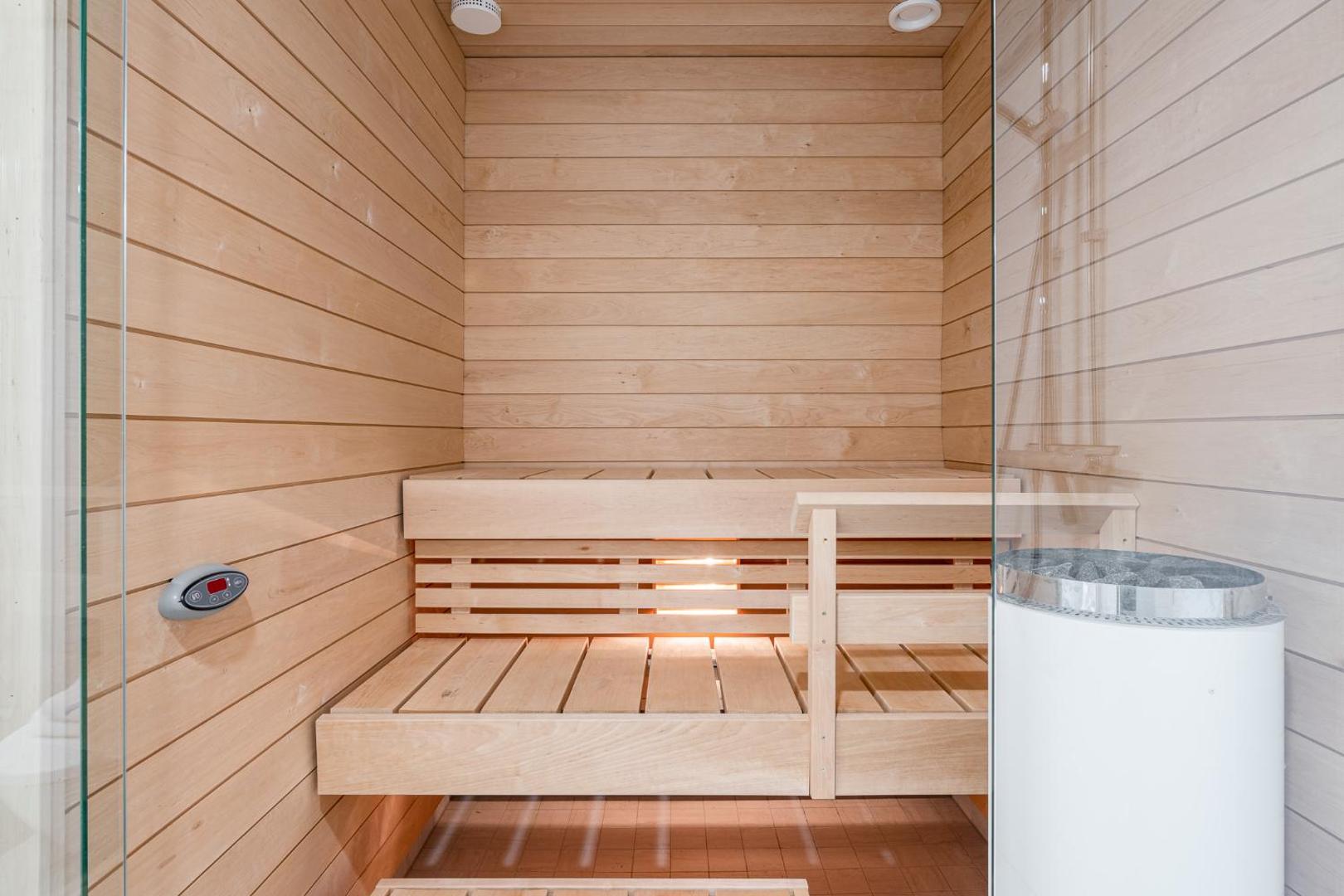 Foto 6: Station - Modern 1BR with Sauna next to Railway Station