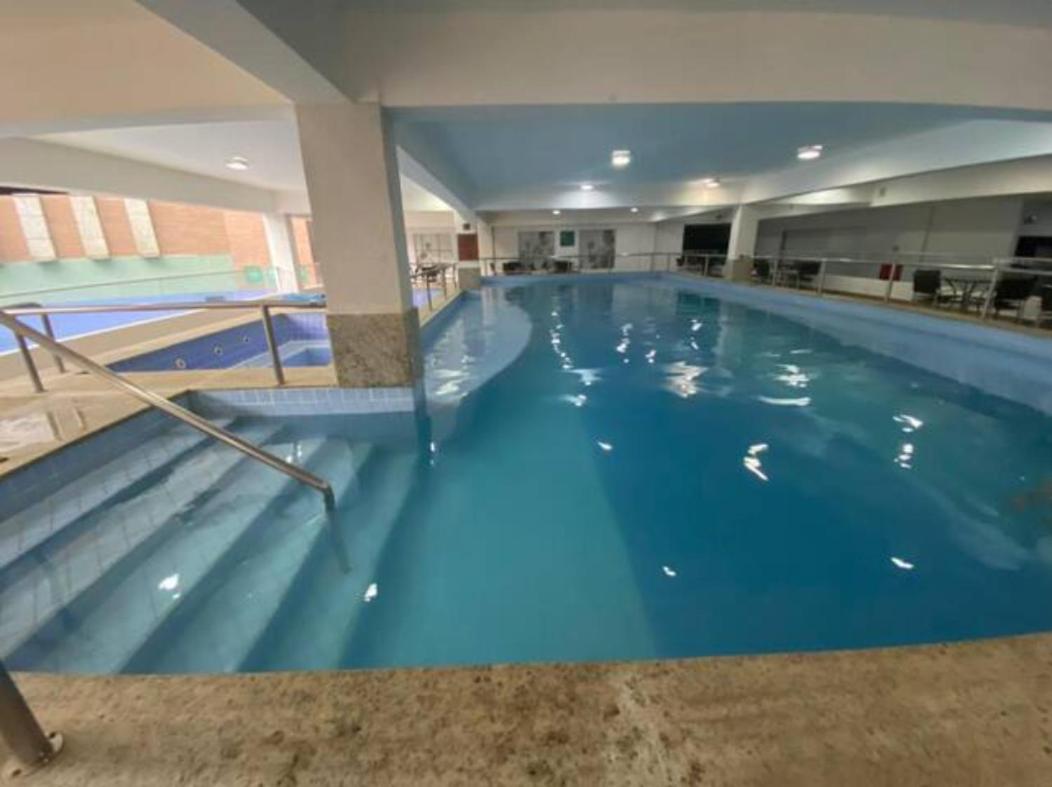 Bild 2: Flat 123 - Veredas - 300 metros Hot Park - Vista Piscina