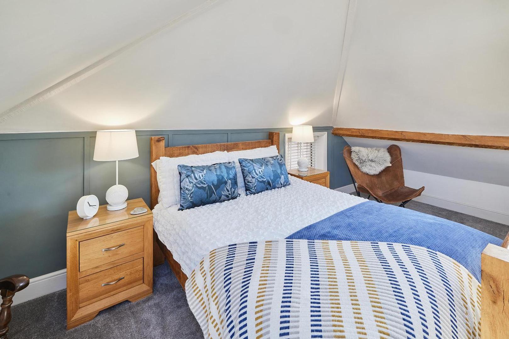 Фотография 10: Host & Stay - Mumbles Cottage