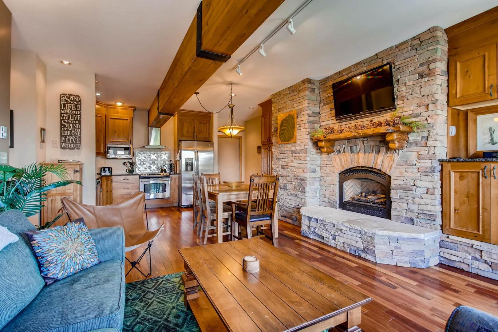 Photo 6 : Unique & Modern 3 Br 2Ba Condo- Ski-In Ski-Out Condo