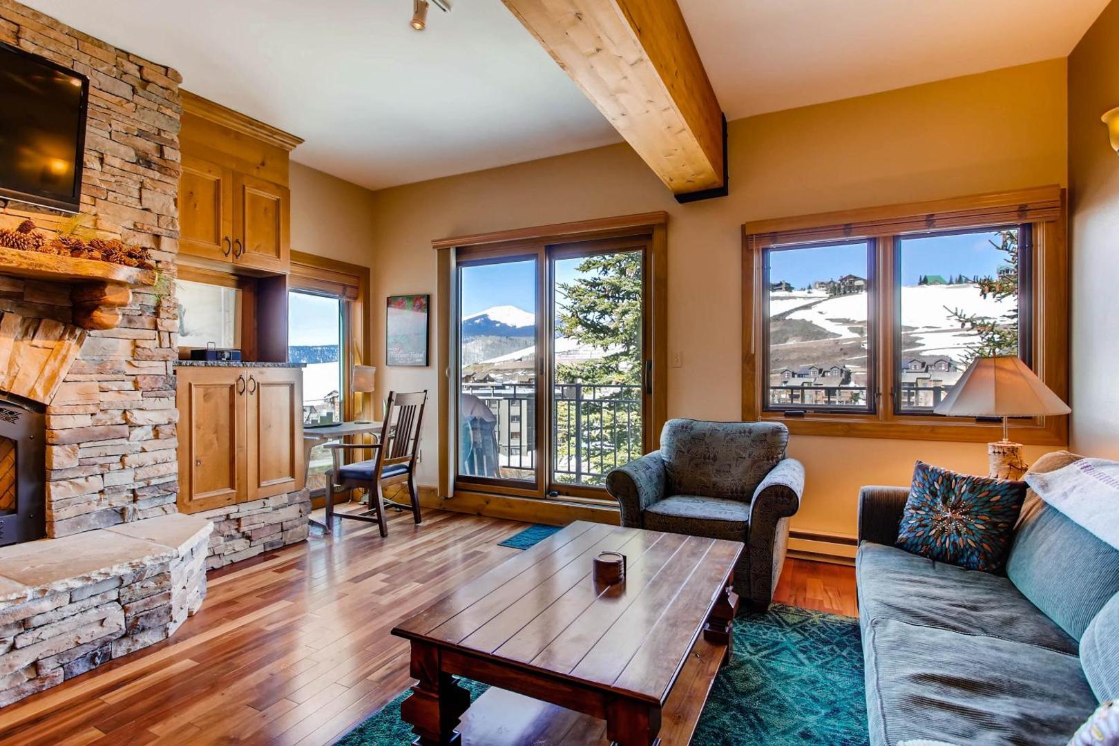 Photo 7 : Unique & Modern 3 Br 2Ba Condo- Ski-In Ski-Out Condo