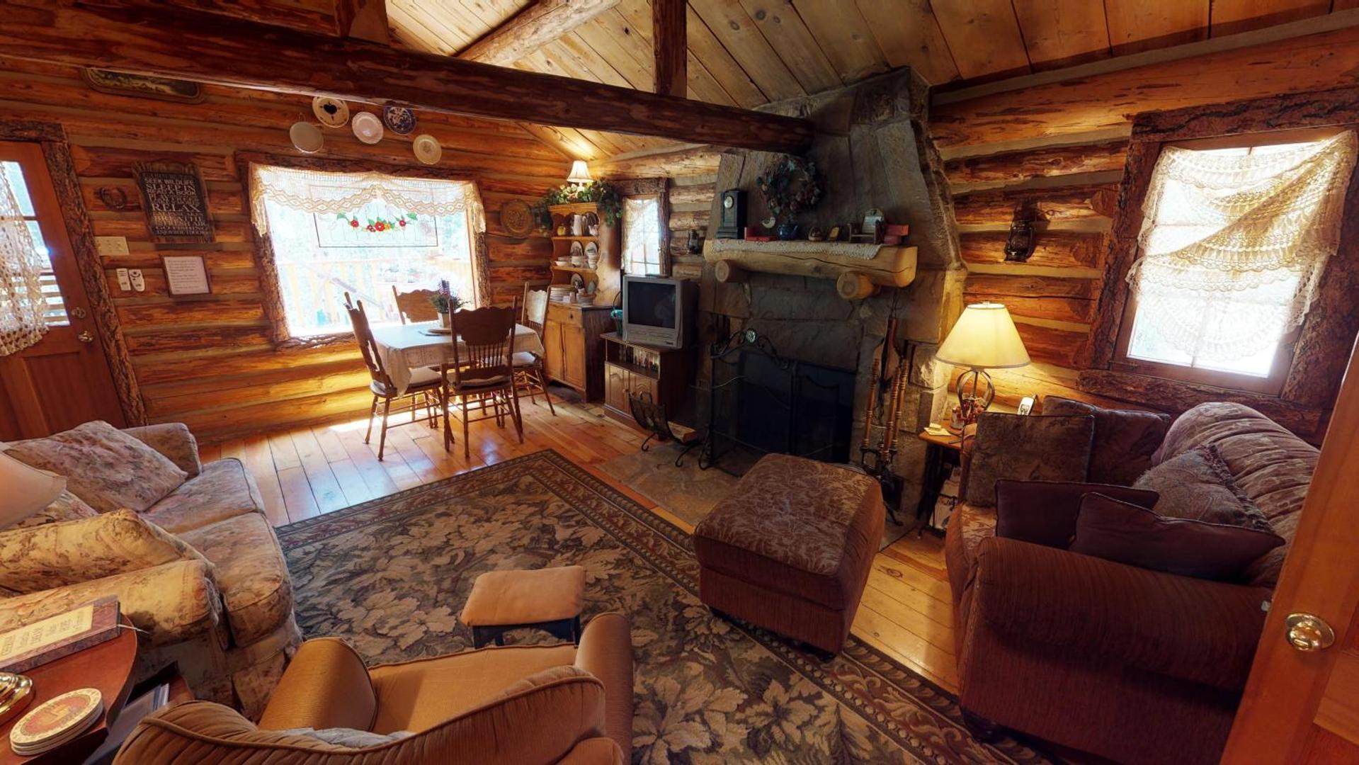 Billede 8: Cabin By The Creek With High Speed Wifi