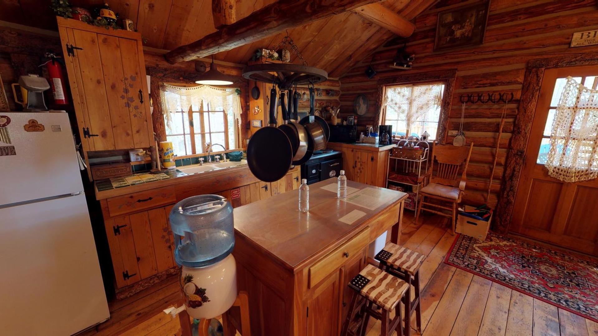 Billede 10: Cabin By The Creek With High Speed Wifi