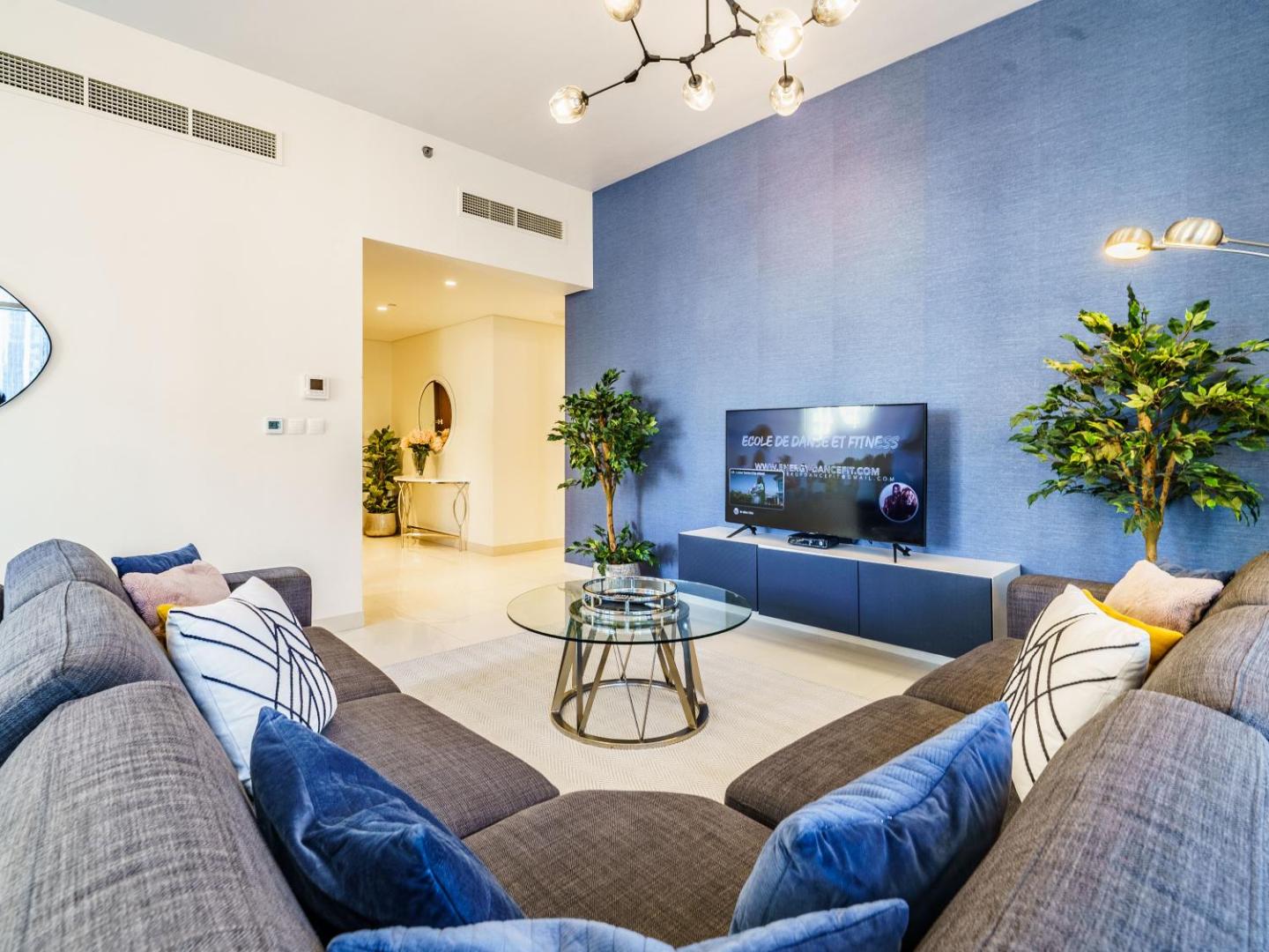 Billede 6: Classy 2BR in Boulevard Crescent - Downtown Dubai