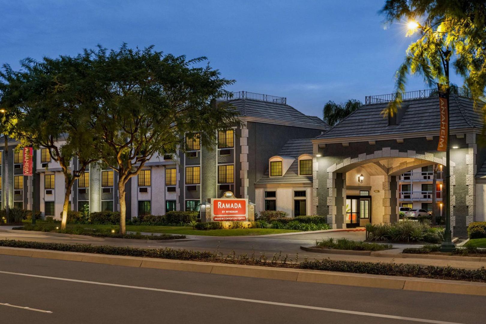 Billede 9: Ramada by Wyndham Anaheim Convention Center