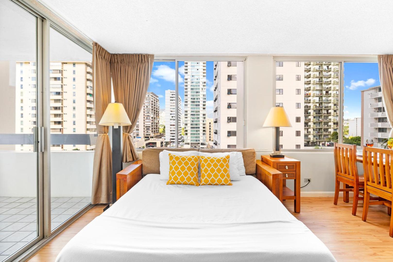 Φωτογραφία 10: 1BR with Great City Views, 3 mins to Waikiki Beach!