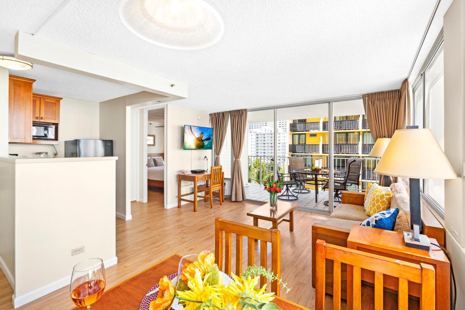 Φωτογραφία 8: 1BR with Great City Views, 3 mins to Waikiki Beach!