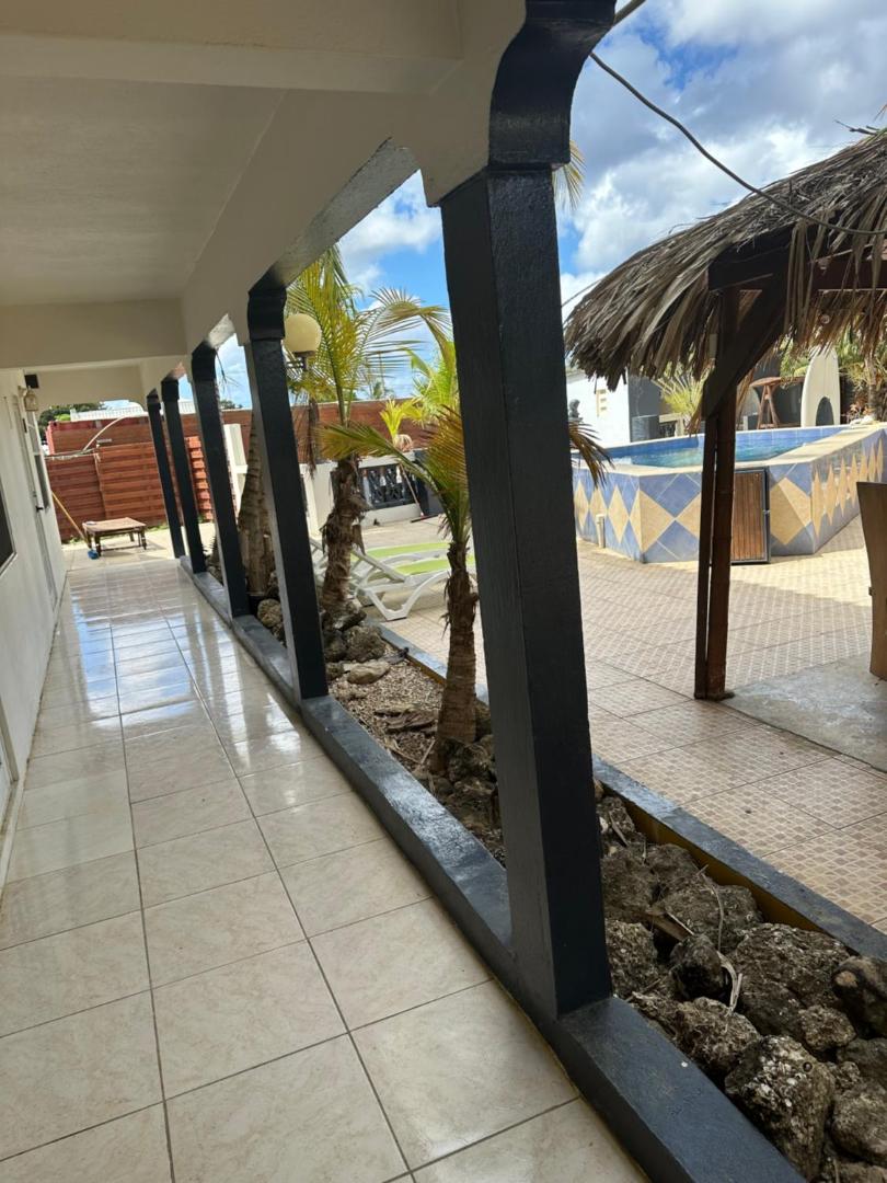 Studio - begane grond - poolside photo 8