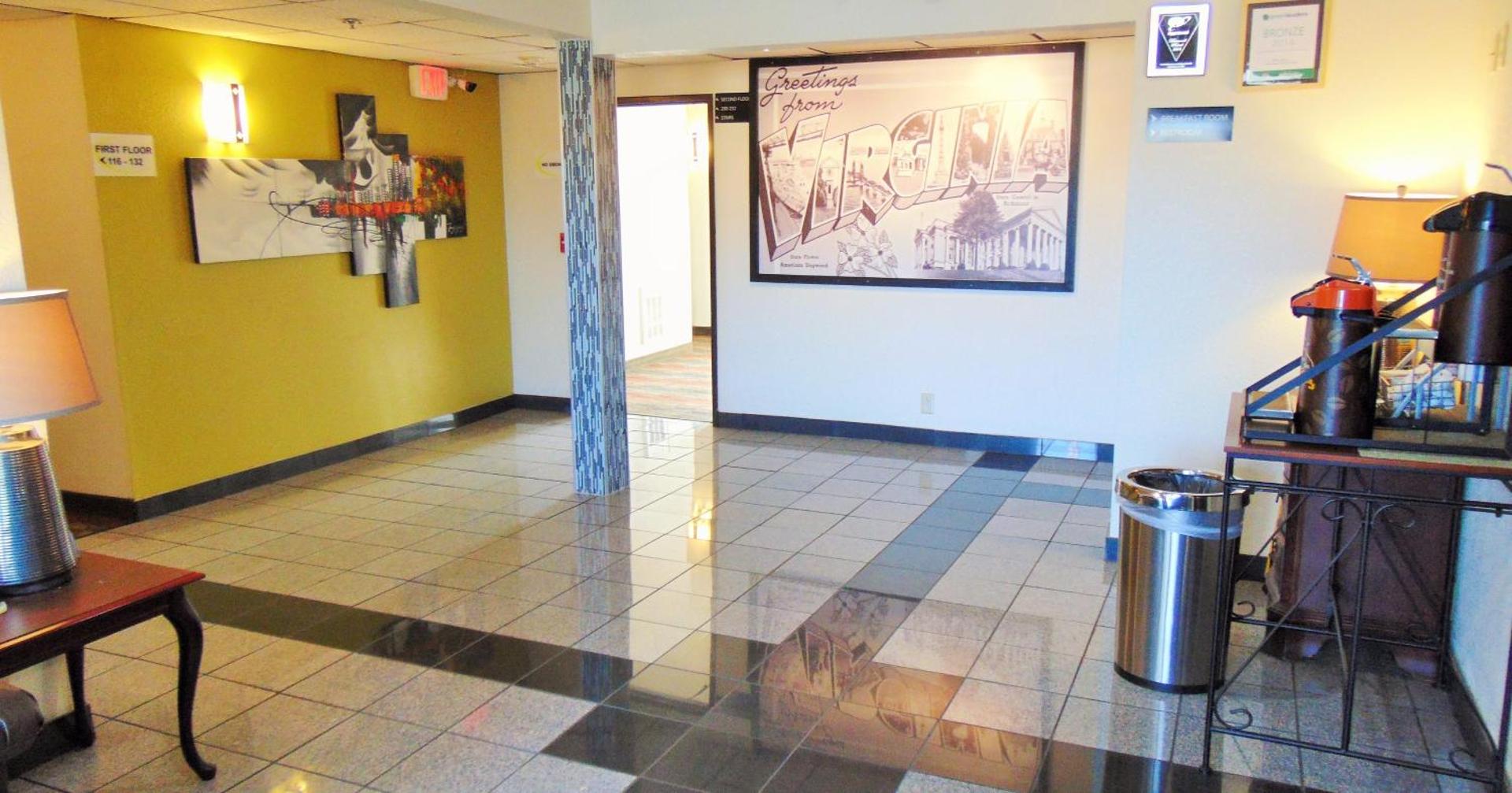 Billede 2: Super 8 by Wyndham South Boston VA