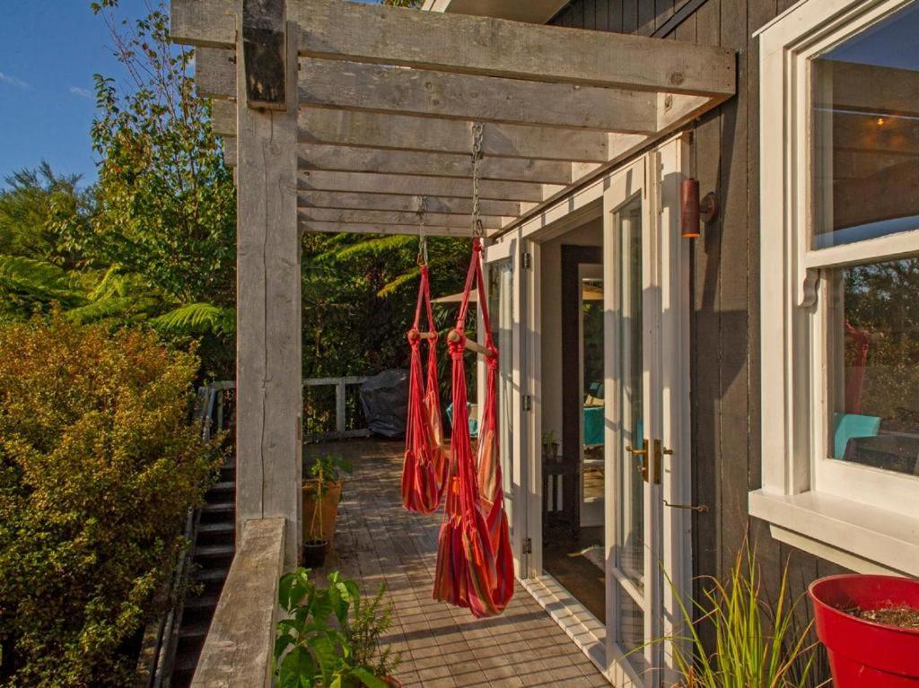 Zdjęcie 6: Hosts on the Coast - Tairua Treehouse