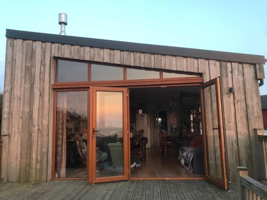 Billede 7: Spacious cabin on isolated farm with sea view