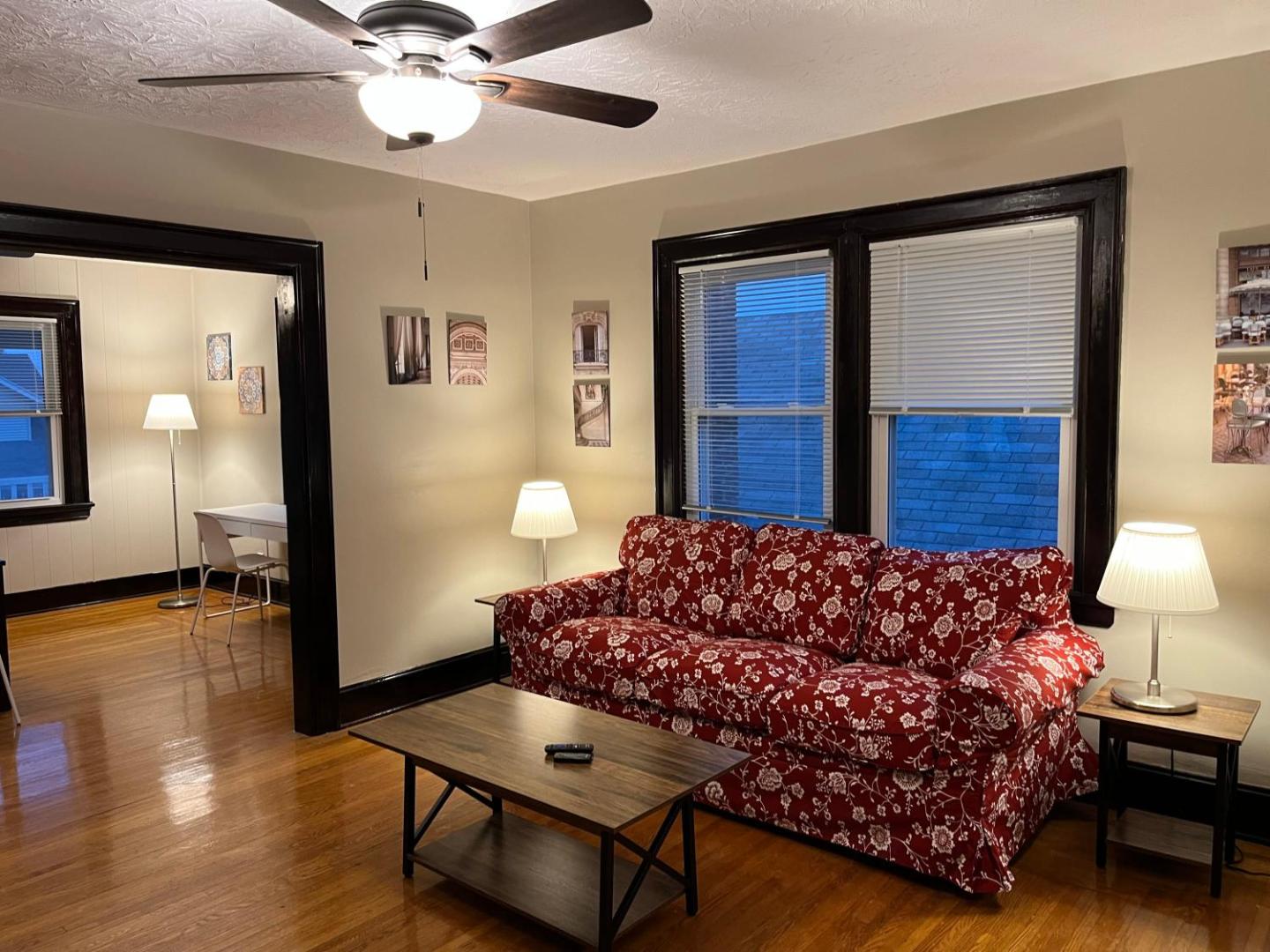 Foto 6: Hunter #2 Private One Bed near Xavier & Downtown