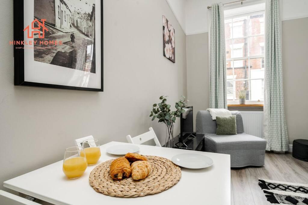 Billede 10: Open & Spacious Ground Floor Apartment - Sleeps 6