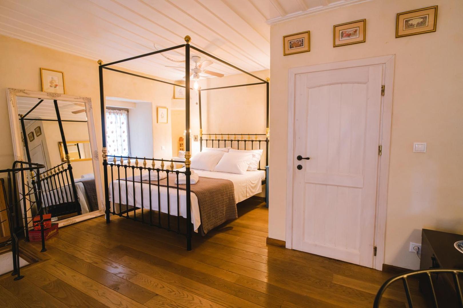 Photo 7 : Rustic Rose - Private Premium house