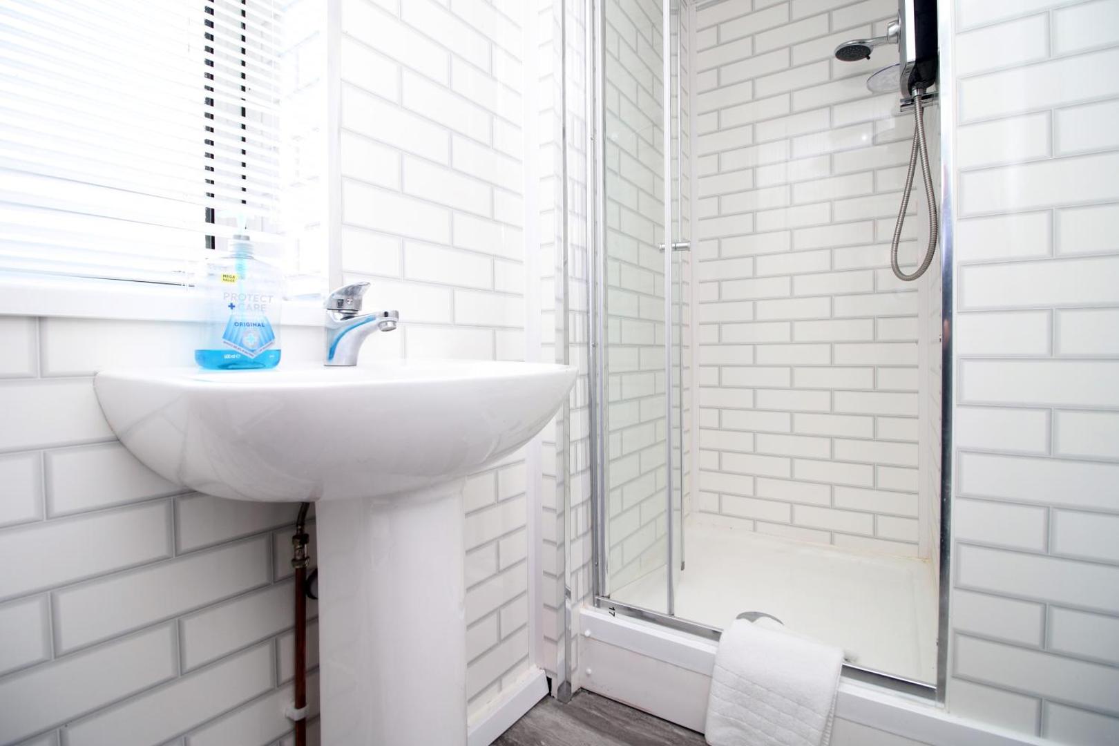 Zdjęcie 4: Studio - Sleeps 10 - Parking - Wifi