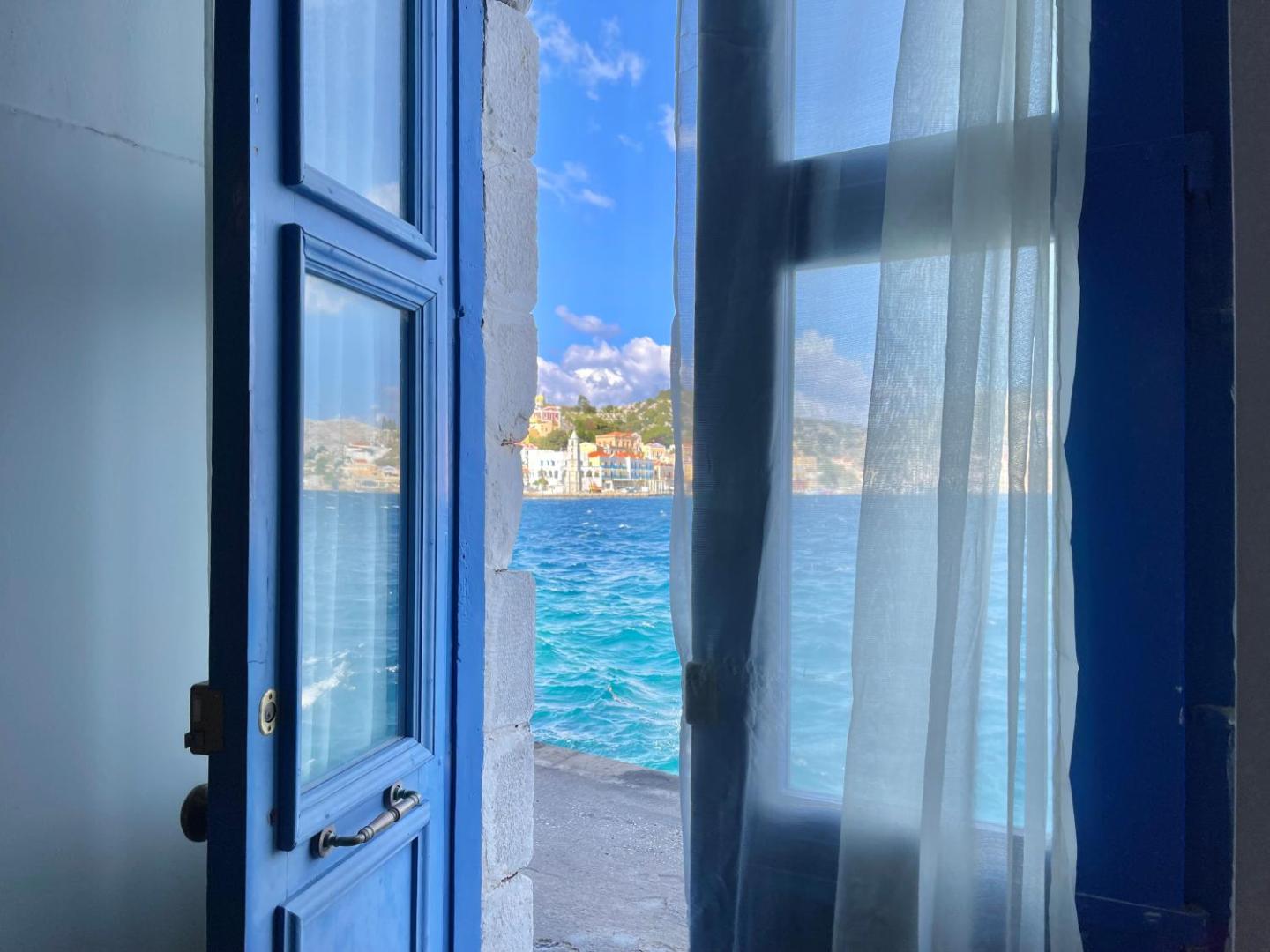 Seafront - Harbour view , Pitini 2的照片3