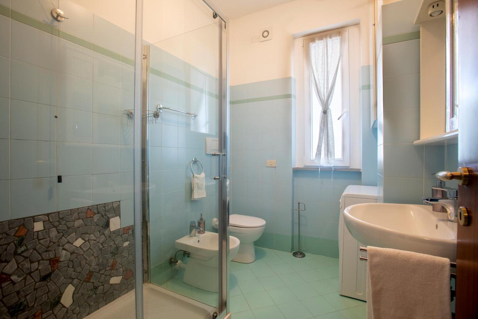Fotografie 5: 162 - La Veranda Sull'Acqua, Fronte e Vista Mare Riva Trigoso, POSTO AUTO PRIVATO