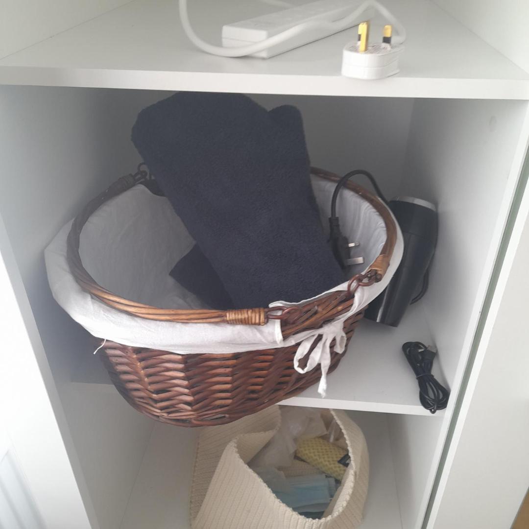 Φωτογραφία 7: Self-contained flat on the 2nd floor you will share with one other guest, in a family house 2 minutes walk from TUFNELL PARK STATION 2nd floor with stairs