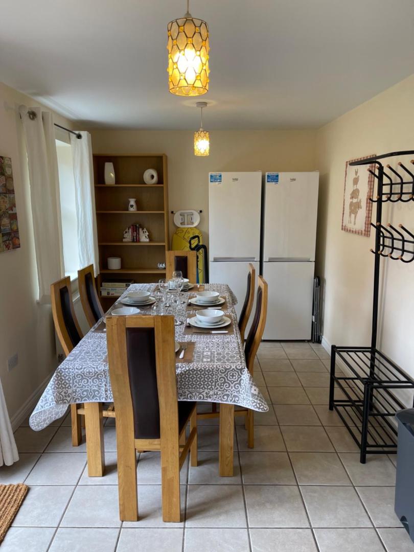 Foto 4: Spacious, Quiet, Sleeps 12, 3 bathrooms, Parking, KIA 1