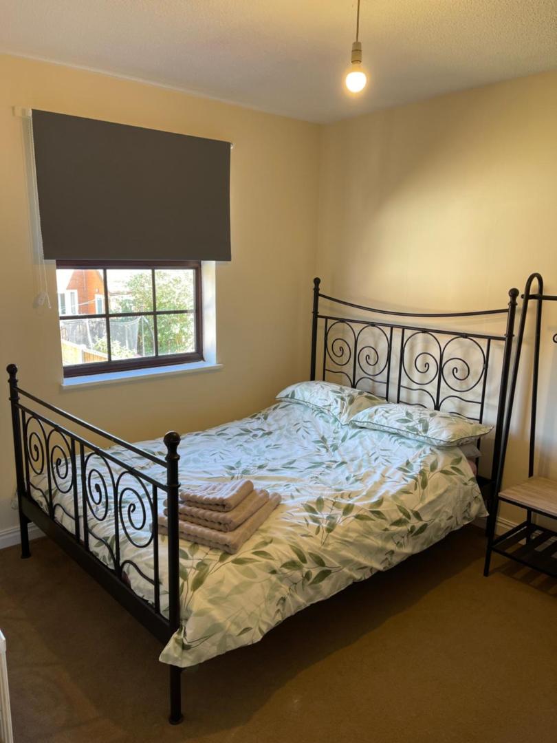 Fotografie 3: Large, 3 Floors, Sleeps 16, 4 Baths, 5 Parking, Semi rural Leicester
