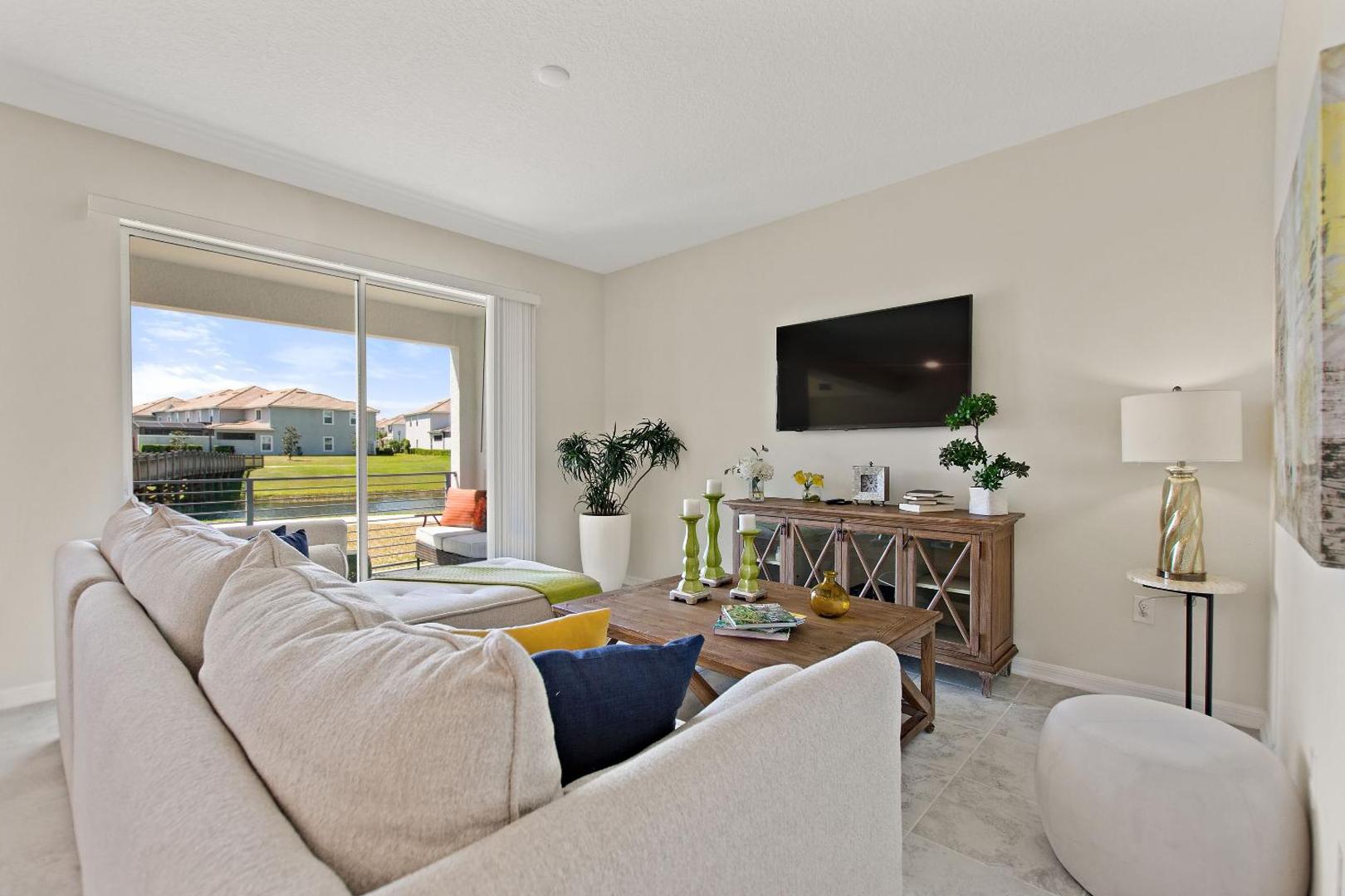 Foto 6: Tranquility at Storey Lake by Shine Villas #828 apts
