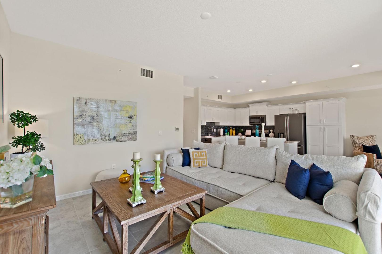 Foto 3: Tranquility at Storey Lake by Shine Villas #828 apts