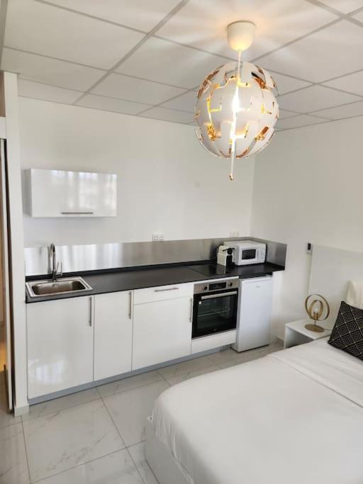 Fotografie 8: Hello-Guyane, Marina 5, Studio Prestige 5 étoiles