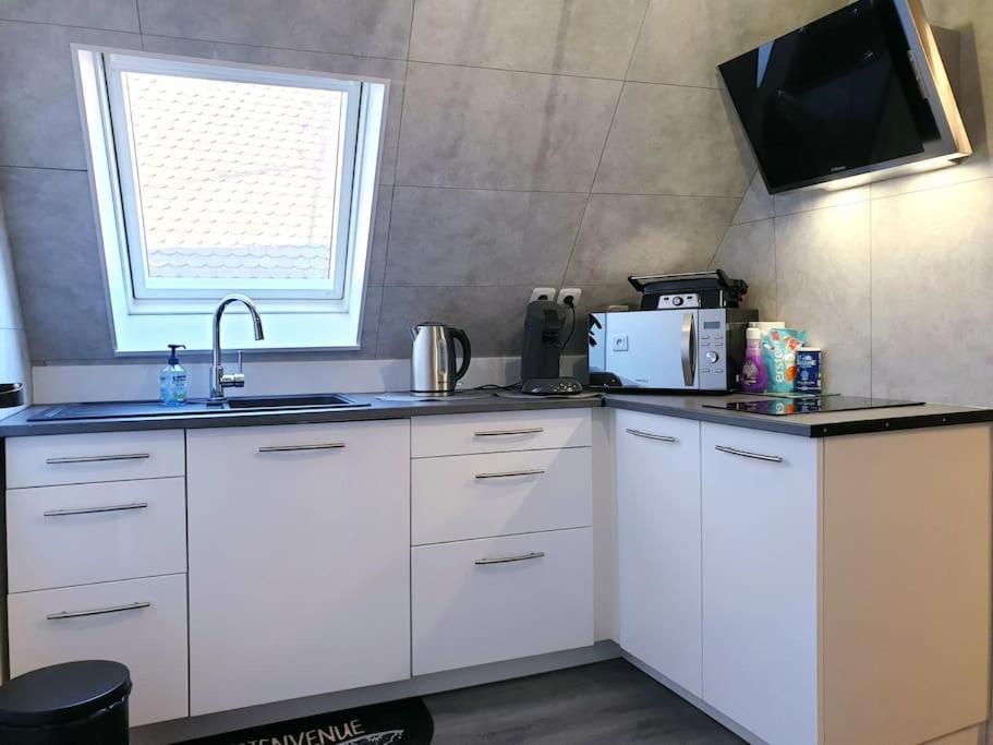 - 3 - Bel appart,T2- Charmant et Moderne 50m2 photo 10
