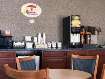 Foto 5: Super 8 by Wyndham Danville
