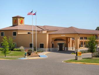 Foto 2: Super 8 by Wyndham Stephenville