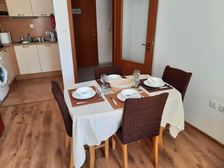 Bilde 3: Central, 1 Bed Apt, 3* Yassen