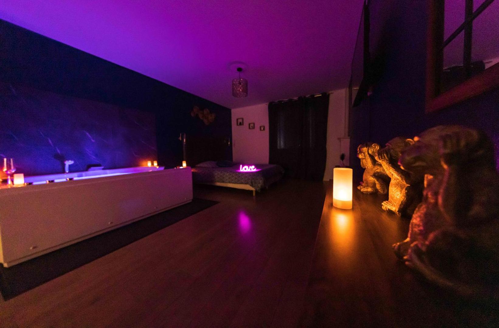 Fotografie 3: * Spa & Détente # Suite Privée # Tours # Netflix *