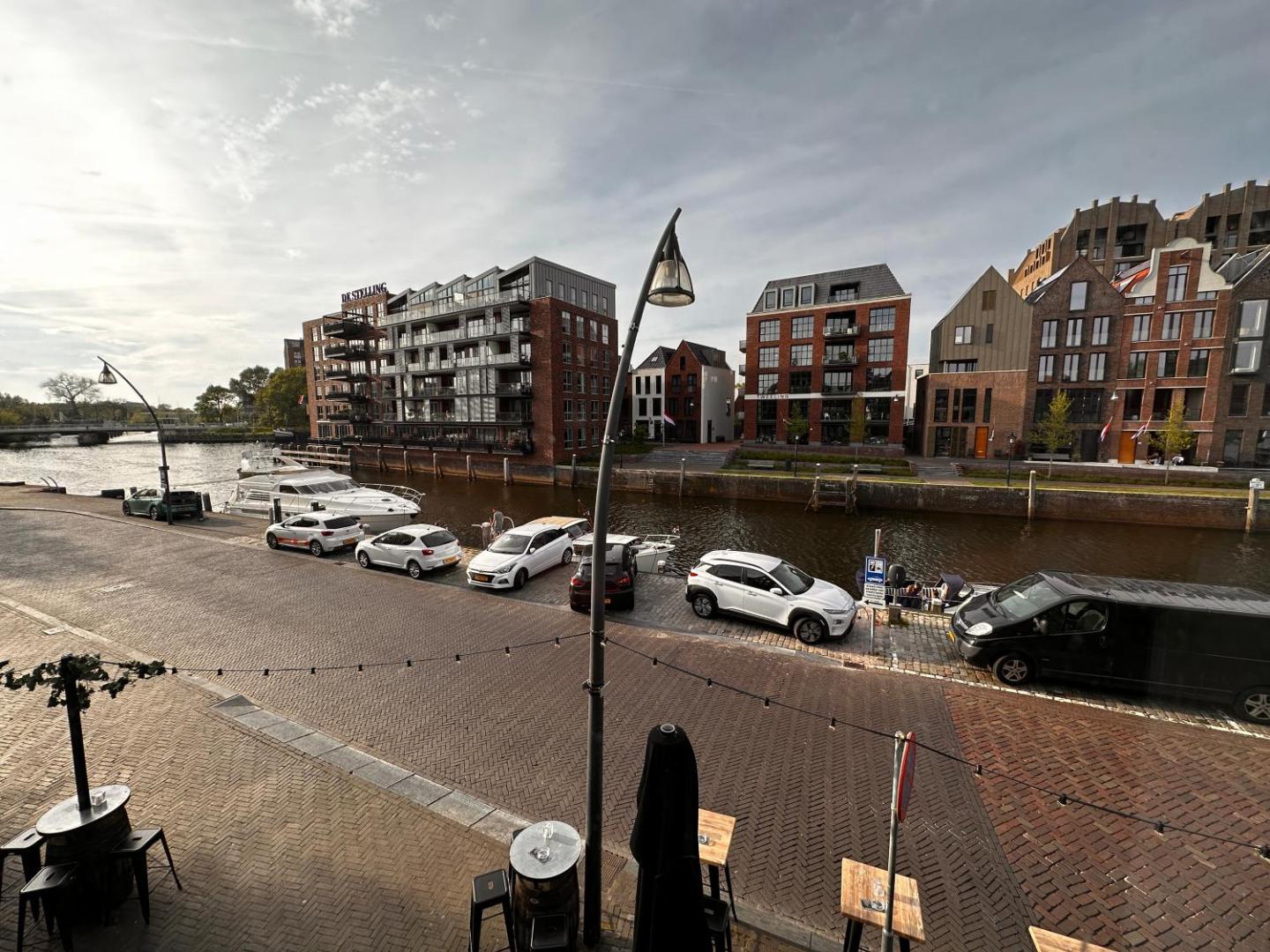 Foto 5: Borrel & Bed Onder zeil