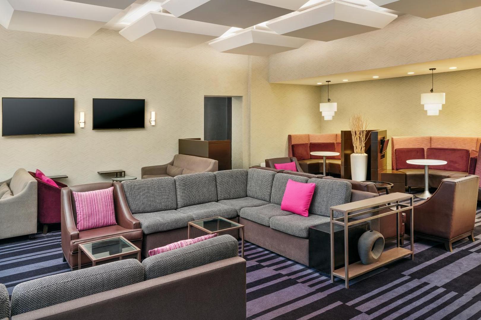 Foto 2: Courtyard by Marriott New York JFK Airport