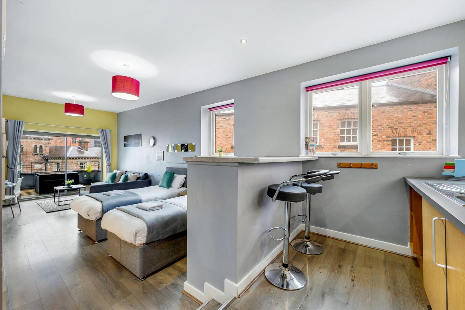 Kuva 10: Host & Stay - Campbell Square Roof Terrace Apartment