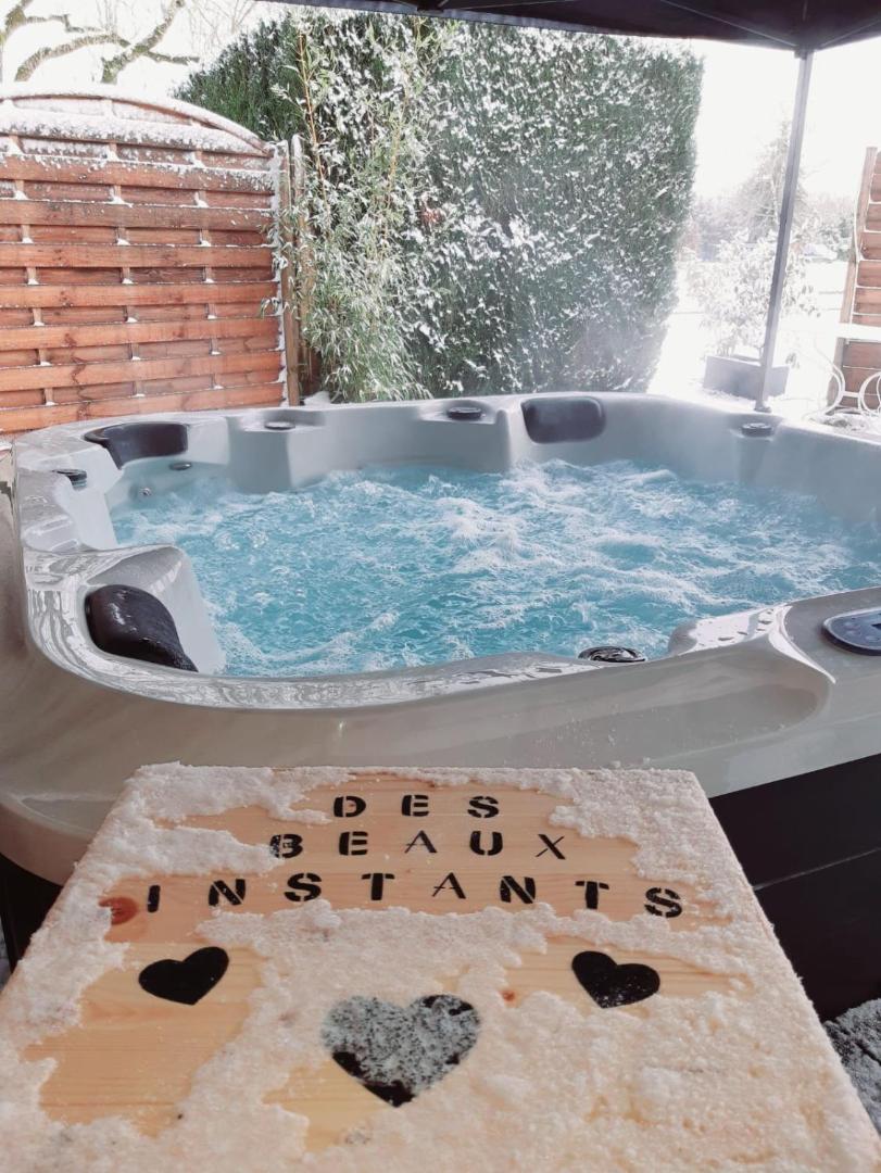 Φωτογραφία 6: Jacuzzi, Arcade et Repas compris