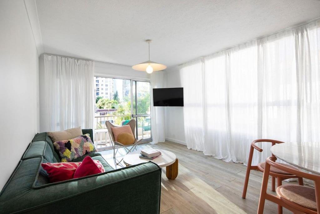 Blush on Broadbeach- beachside and pet friendly, 3rd floor walk upの写真2
