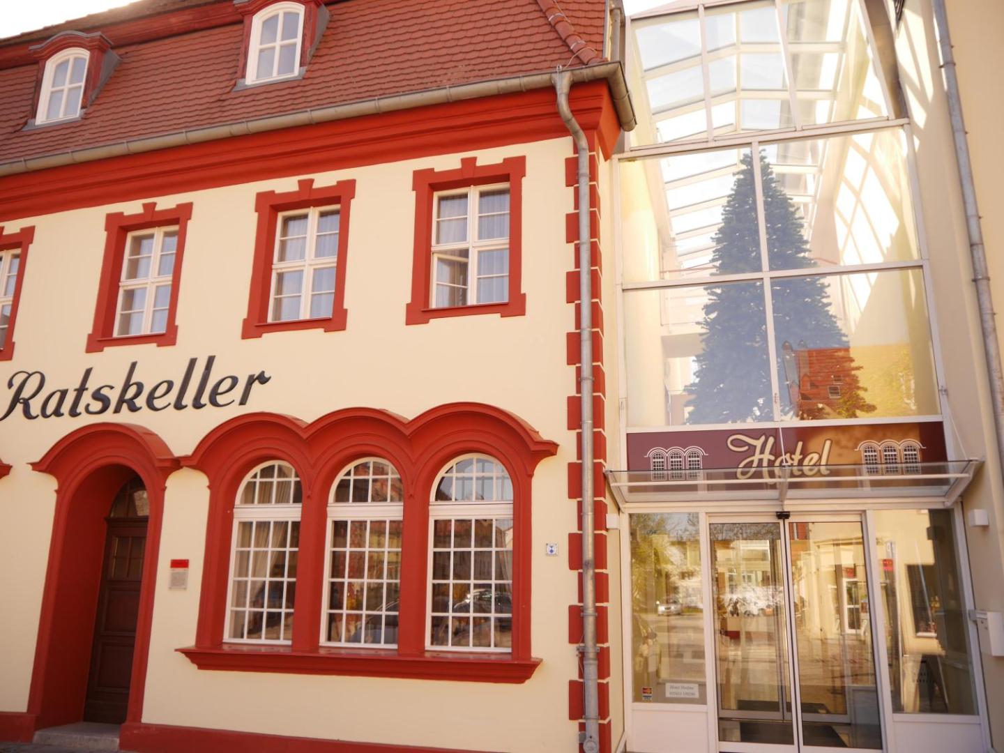 Bed & Breakfast zum alten Ratskeller photo 4