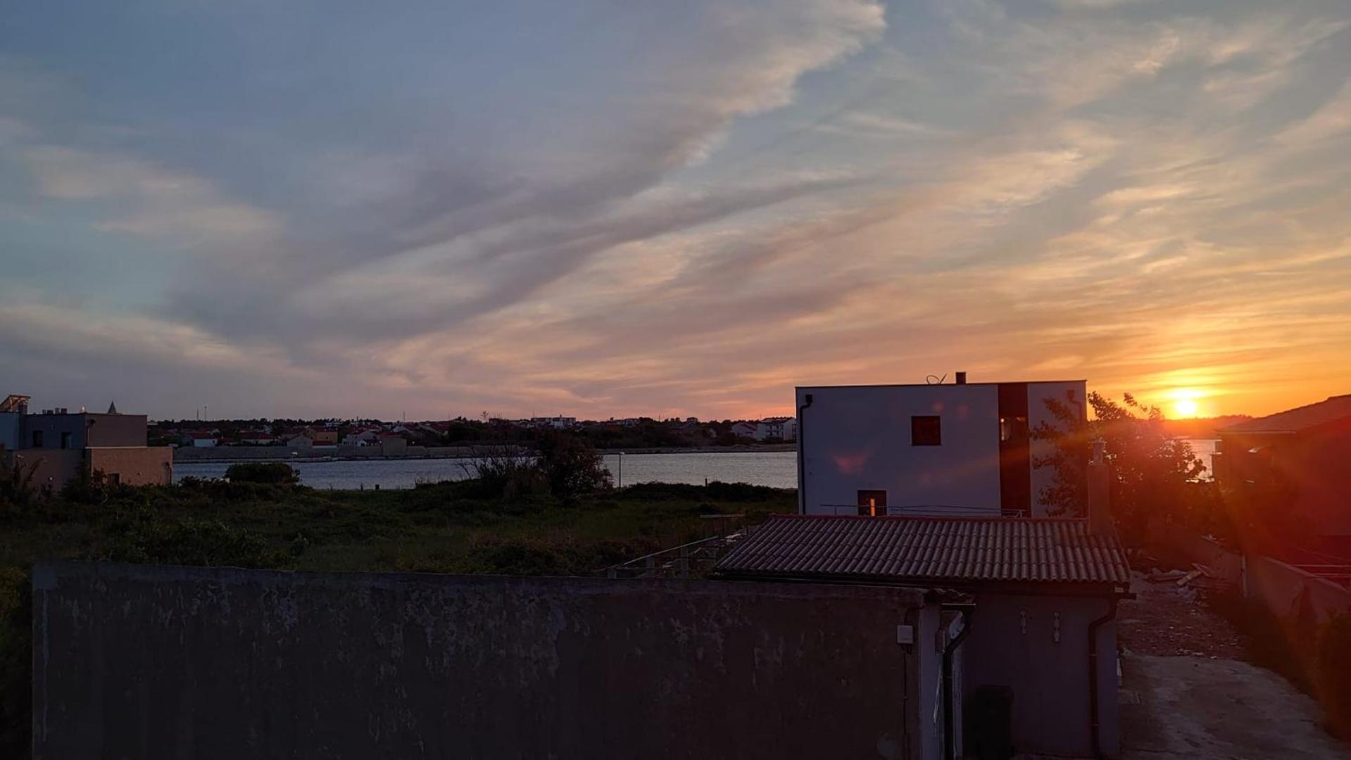 Φωτογραφία 7: Sunset view at the sandy beach - Nin luxury apartment