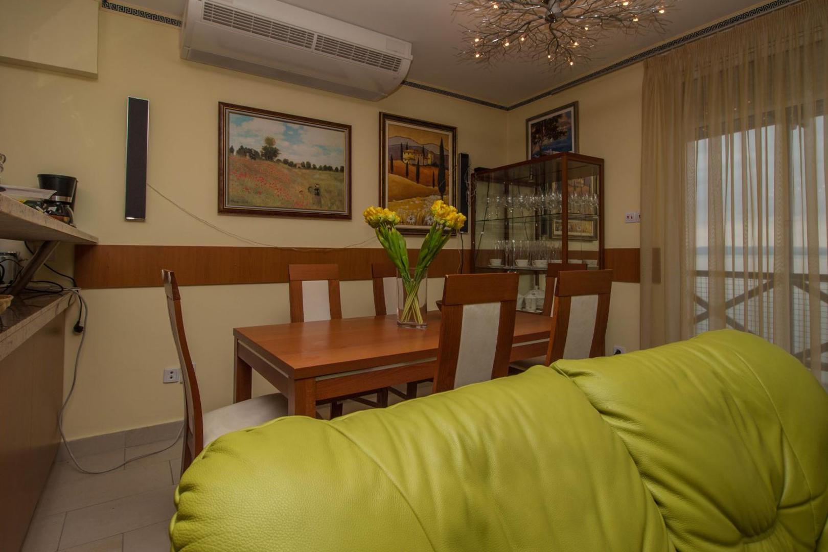 Fotografie 7: 299 - Teljes panorámás közvetlen balatonparti exkluzív apartman