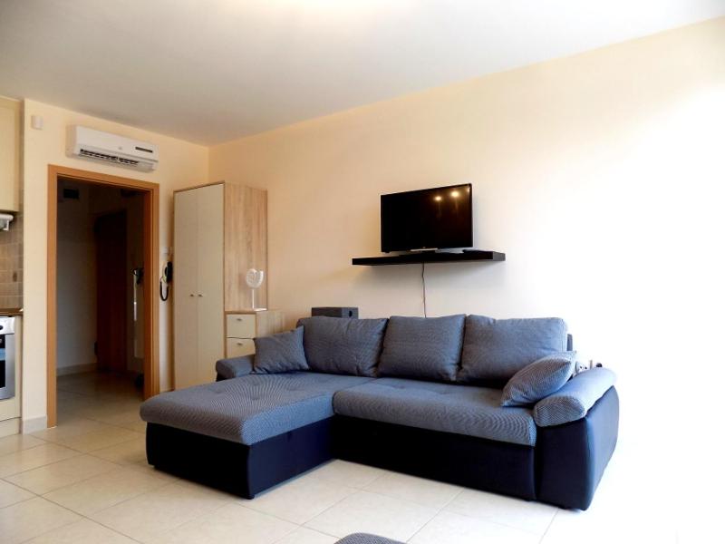 Foto 3: 58 - Hullám Üdülőparkban vízközeli modern stúdió apartman