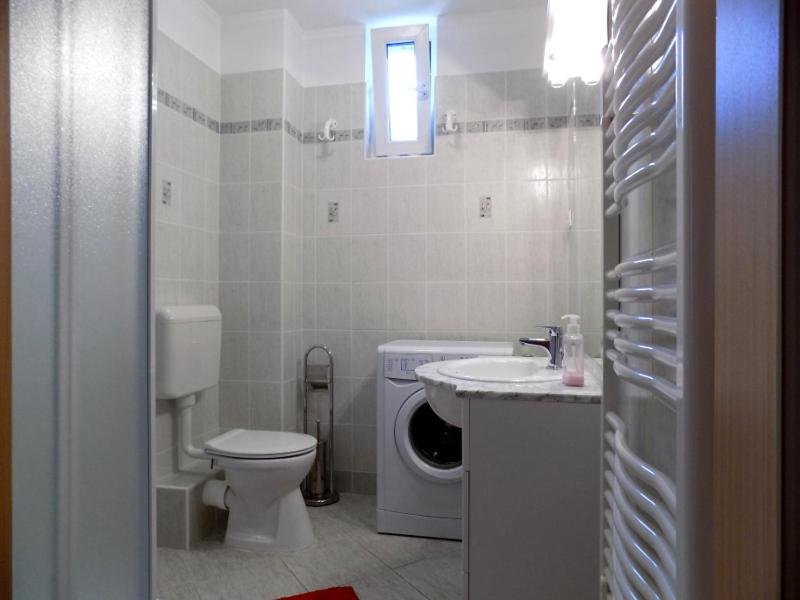 Foto 8: 58 - Hullám Üdülőparkban vízközeli modern stúdió apartman