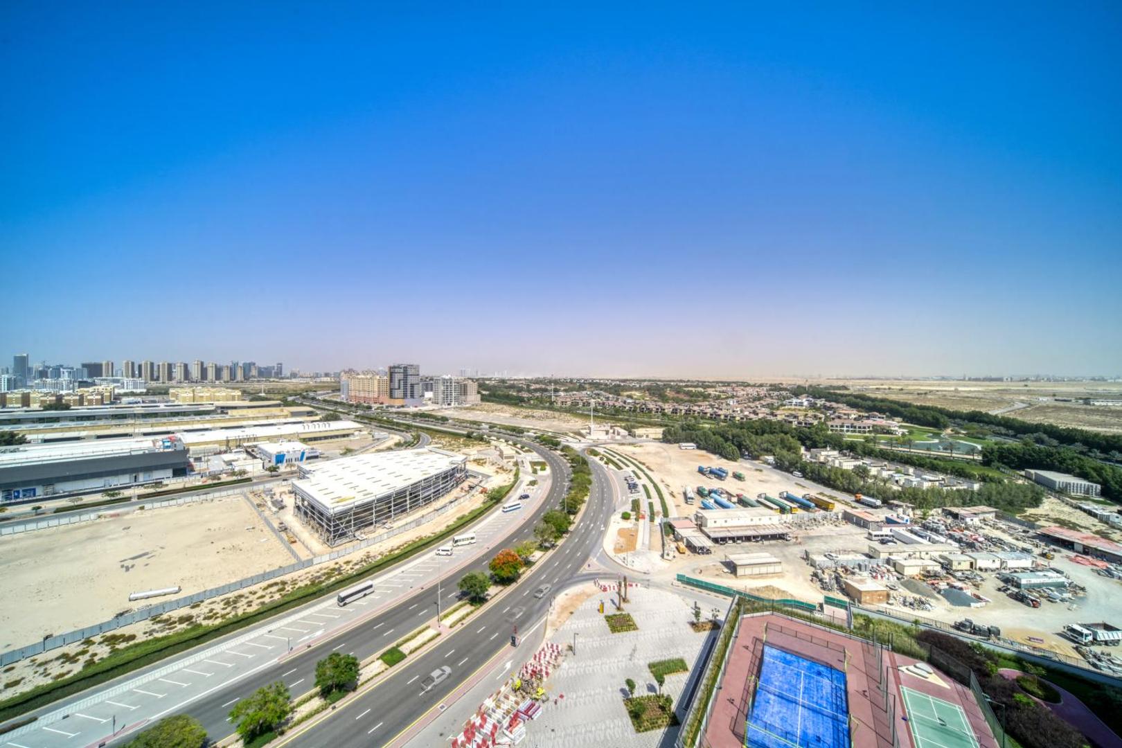 Photo 8 : Alluring 2BR with Assistant Room at Mesk 1 Midtown Dubai Production City by Deluxe Holiday Homes