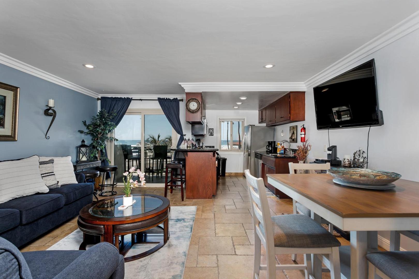 Foto 4: 213A - Take a Beach Break at Marina Del Mar - Beach & Ocean Views
