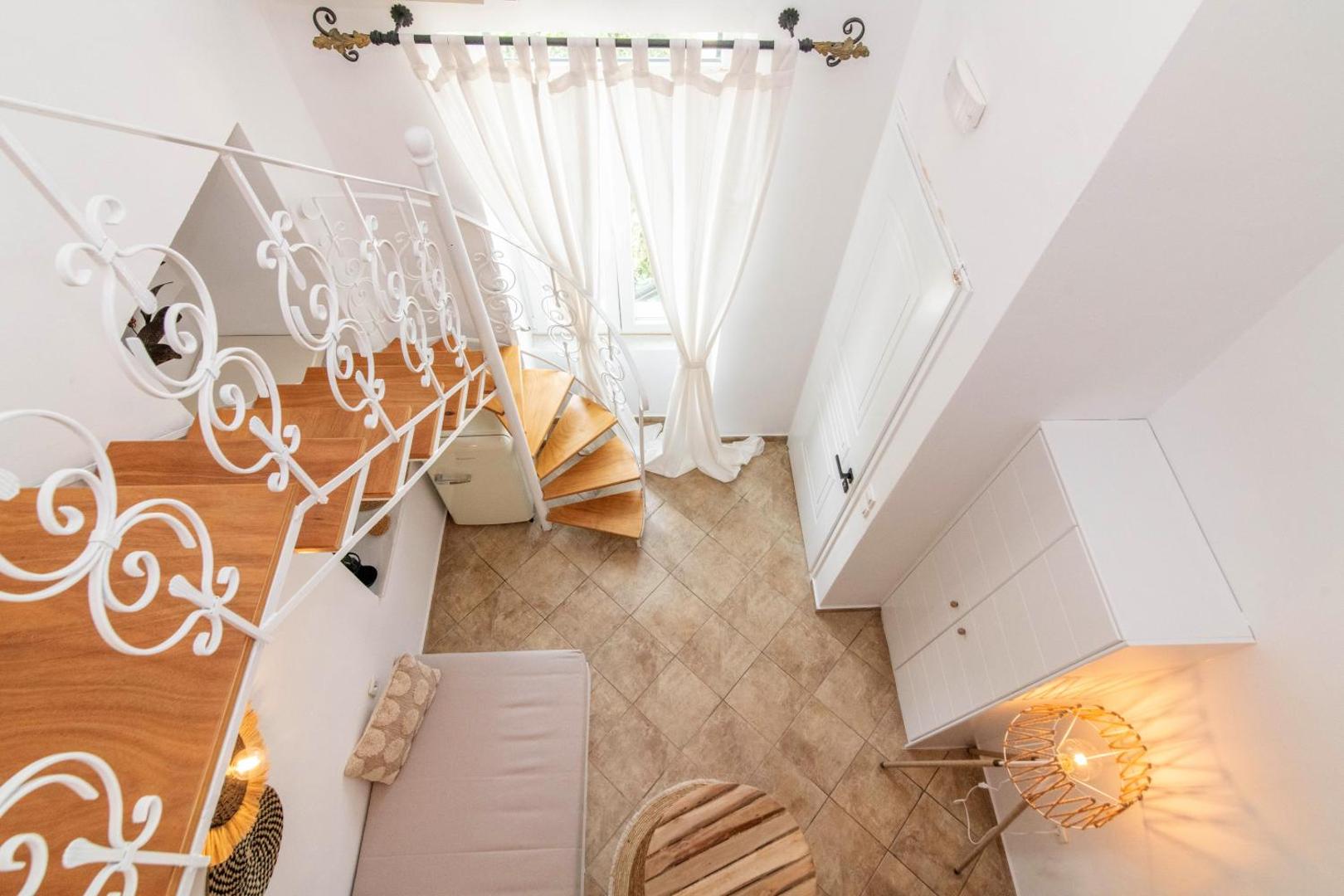 Bilde 2: Chora 5 - Central Rooms by TinosHost
