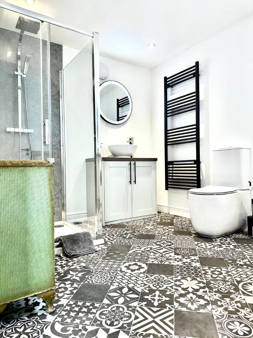 Foto 2: Central, Stylish - 2 Bed Property, The Stable @ Warrenfield, Free WiFi & Parking